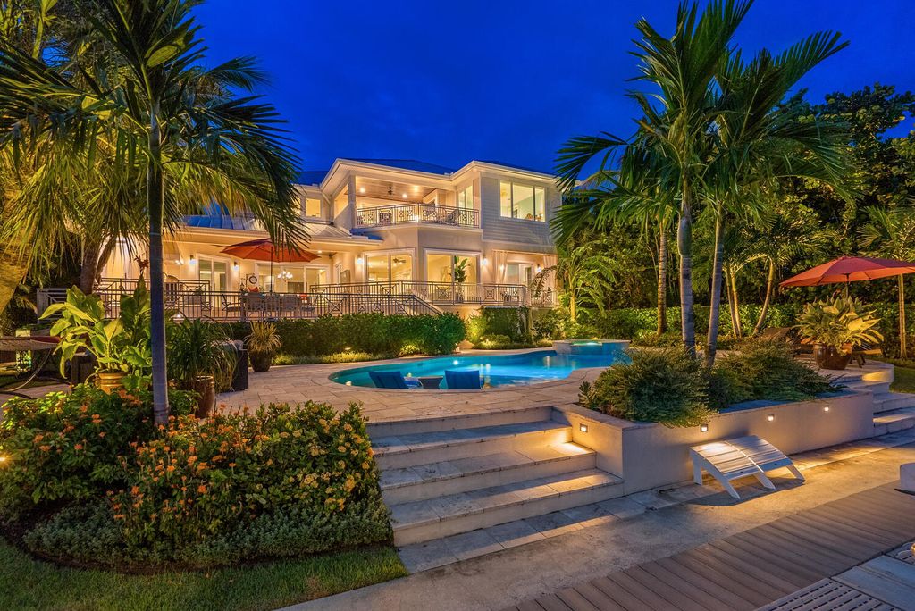 The Home in Sarasota located on the north end of Siesta Key and nestled among lush tropical landscaping with resort style pool now available for sale. This home located at 880 Siesta Dr, Sarasota, Florida