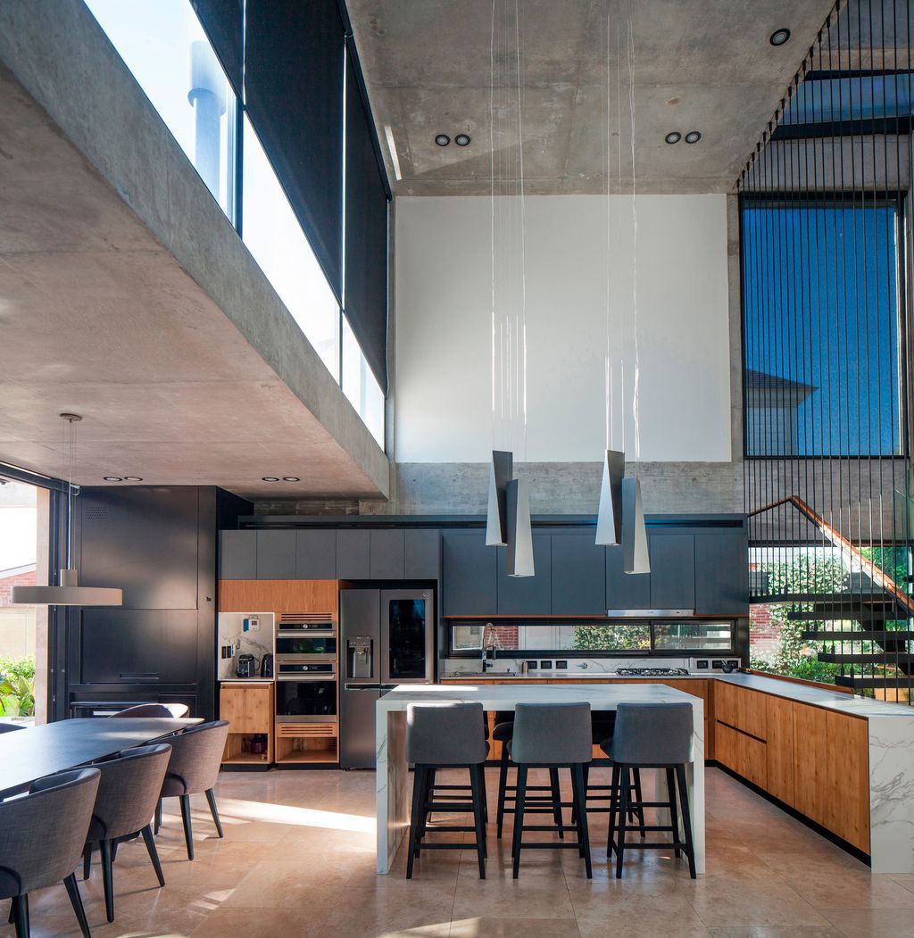 Y-House-Stunning-2-storey-modern-Villa-by-Jorgelina-Tortorici-Asociados-14