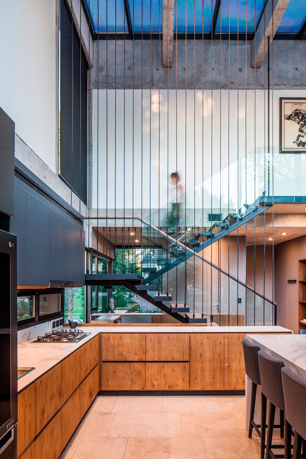 Y-House-Stunning-2-storey-modern-Villa-by-Jorgelina-Tortorici-Asociados-16