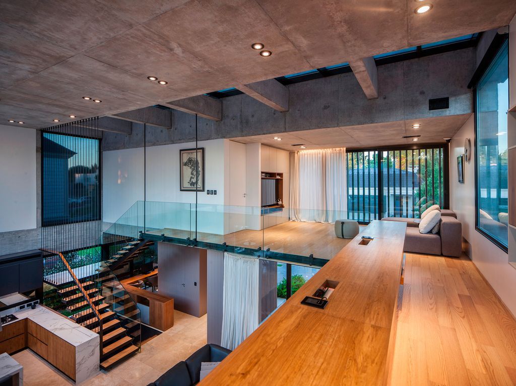 Y-House-Stunning-2-storey-modern-Villa-by-Jorgelina-Tortorici-Asociados-24