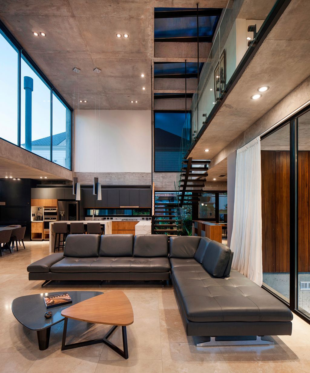 Y-House-Stunning-2-storey-modern-Villa-by-Jorgelina-Tortorici-Asociados-7
