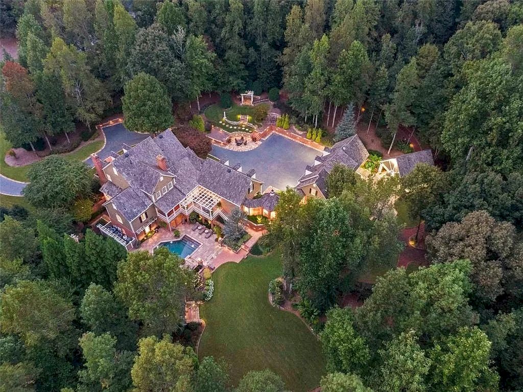 Casual Elegance Meets Custom Sophistication in this $3,600,000 Spectacular and Private Paradise in Georgia