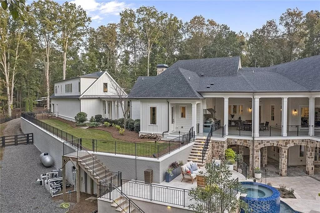 Georgia Private Wooded Estate Completed with Smart Home Technology and Distinctive Features Priced at $4,100,000