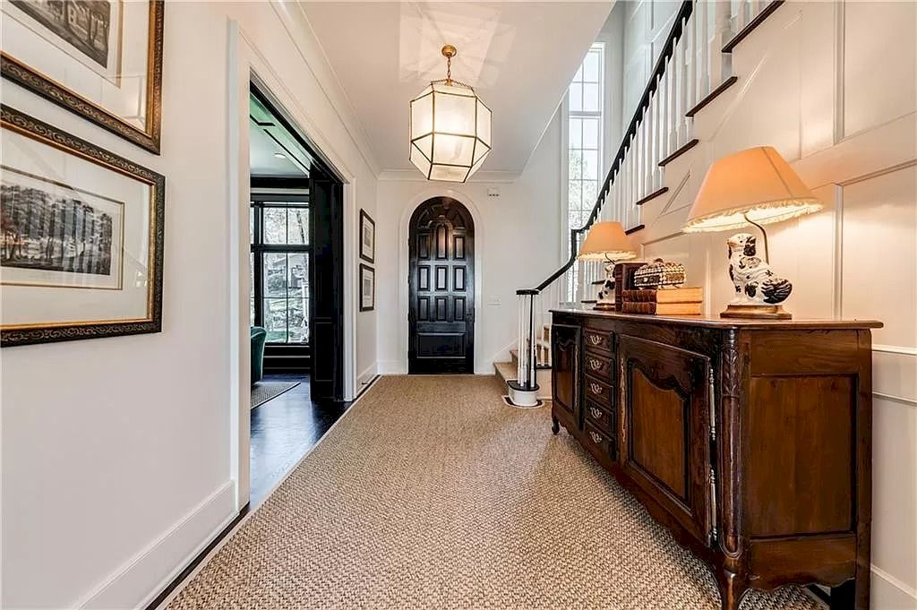 This $3,250,000 Exquisite Home Exceeds All Expectations in Georgia with Top of the Line Finishes