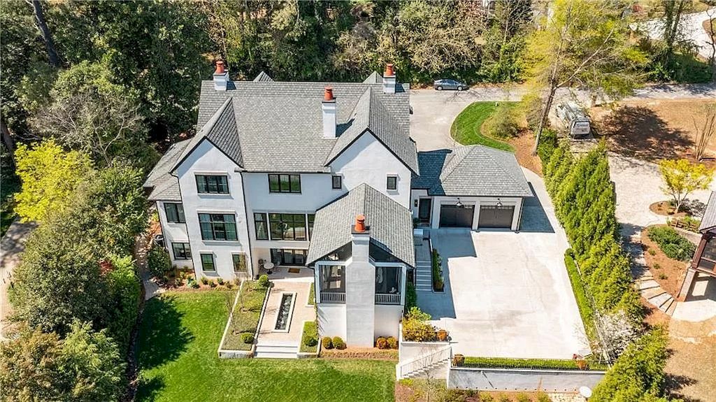 This $3,250,000 Exquisite Home Exceeds All Expectations in Georgia with Top of the Line Finishes