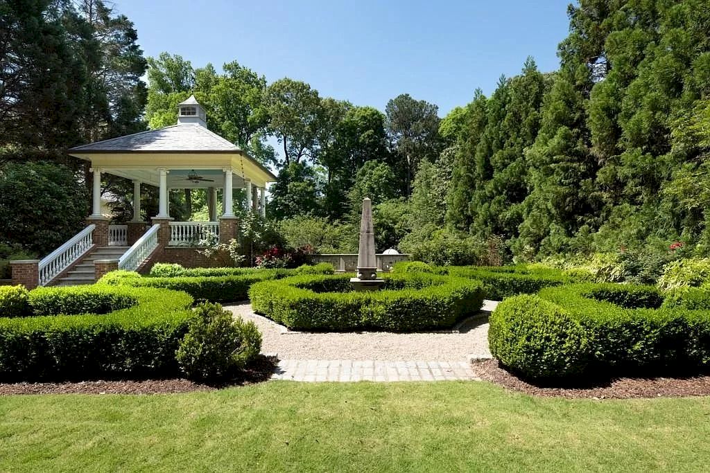 Sense of Elegance and Intimacy Emerges When You Enter in this $4,000,000 Unique and Elegant Home in Georgia