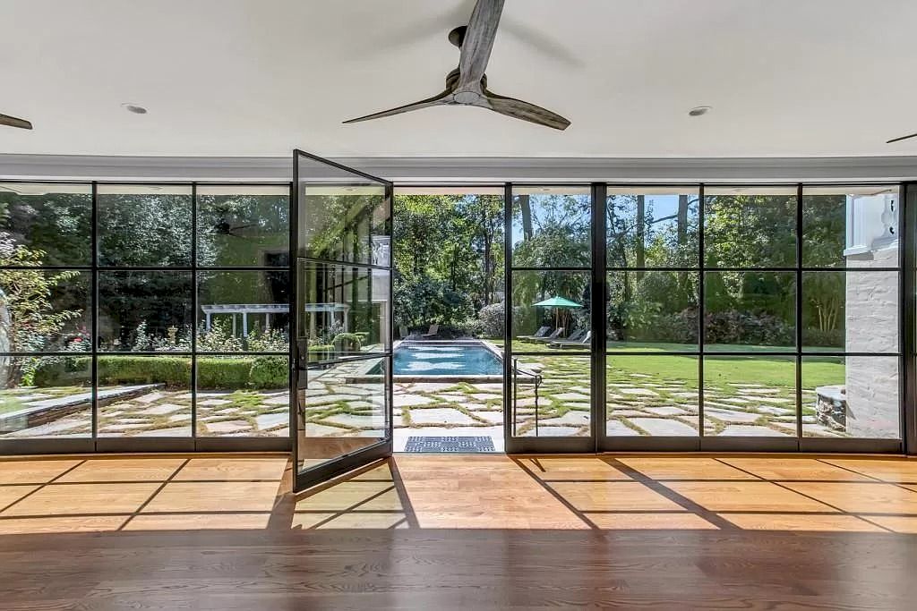 Sense of Elegance and Intimacy Emerges When You Enter in this $4,000,000 Unique and Elegant Home in Georgia