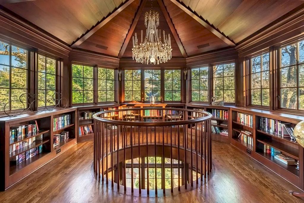 Sense of Elegance and Intimacy Emerges When You Enter in this $4,000,000 Unique and Elegant Home in Georgia