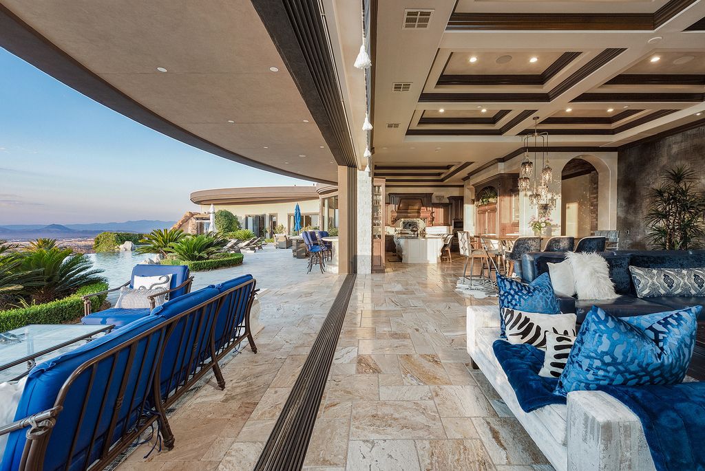 Stunning Nevada Residence with unobstructed views of the entire city asks for $8,999,999