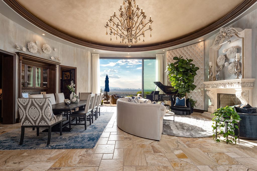 Stunning Nevada Residence with unobstructed views of the entire city asks for $8,999,999