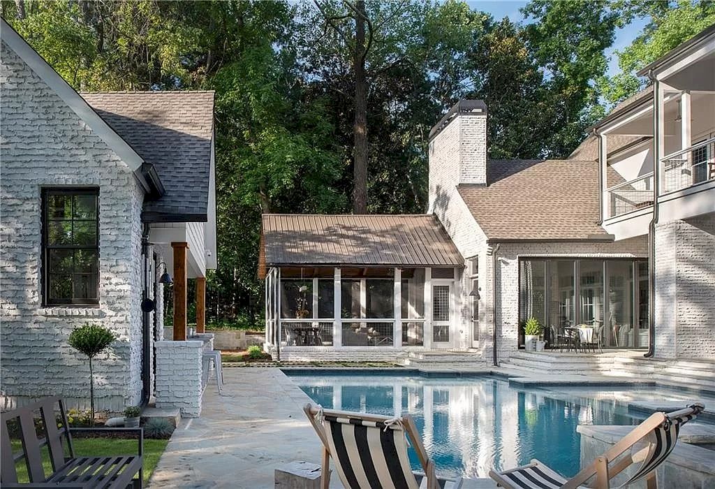 This True Retreat of Modern Vibes in the Heart of Sandy Springs, Georgia Listed for $3,195,000