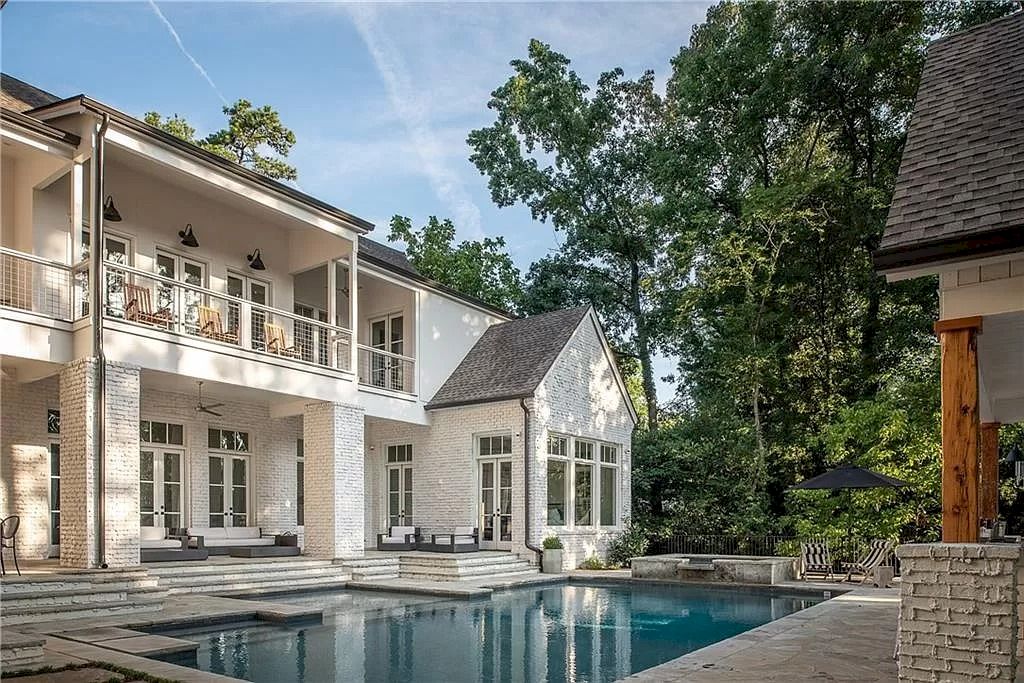 This True Retreat of Modern Vibes in the Heart of Sandy Springs, Georgia Listed for $3,195,000