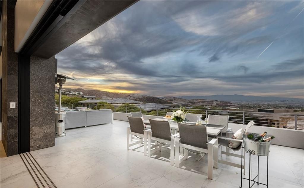 Stylish Modern Nevada home with indoor-outdoor open concept design sells for $4,500,000