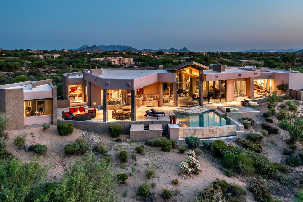 Elegant contemporary home in Arizona with expansive Valley views as background sells for $5,000,000