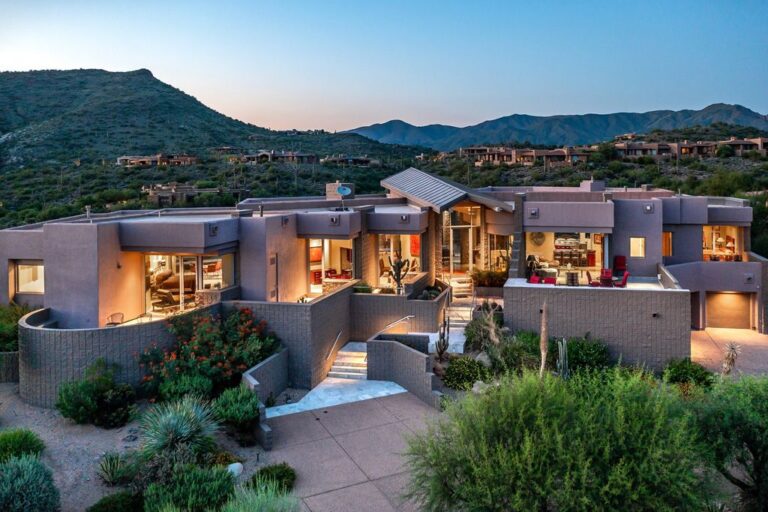 Elegant contemporary home in Scottsdale with expansive Valley views as background sells for $5,000,000