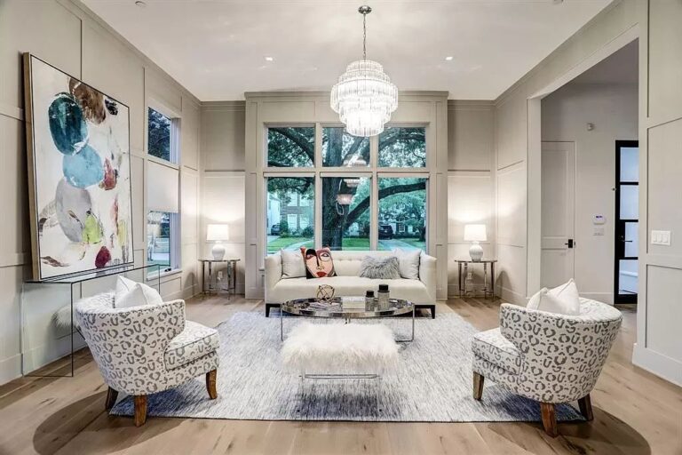 A Beautiful Home in Houston with Stunning Design Features and High End Finishes for Sale at $3,595,000