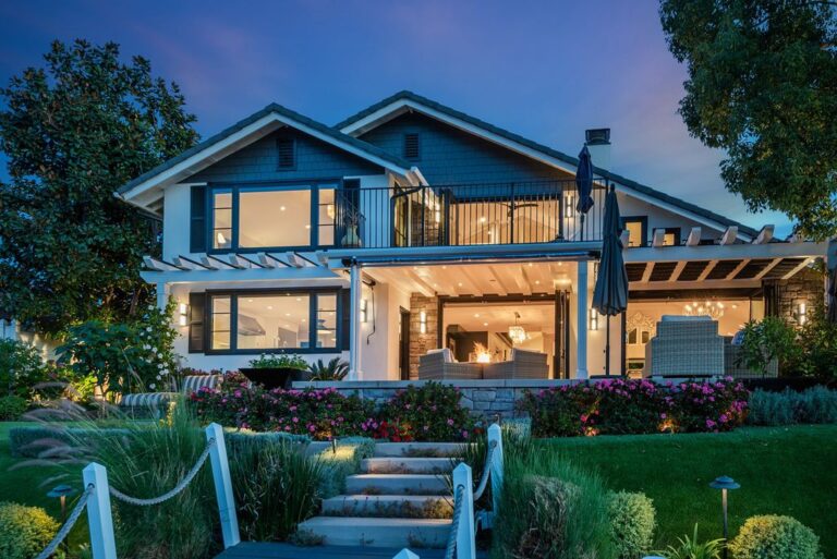 Absolutely Stunning Modern Farm House in Thousand Oaks features Panoramic Open Lake Views Seeking for $4,995,000