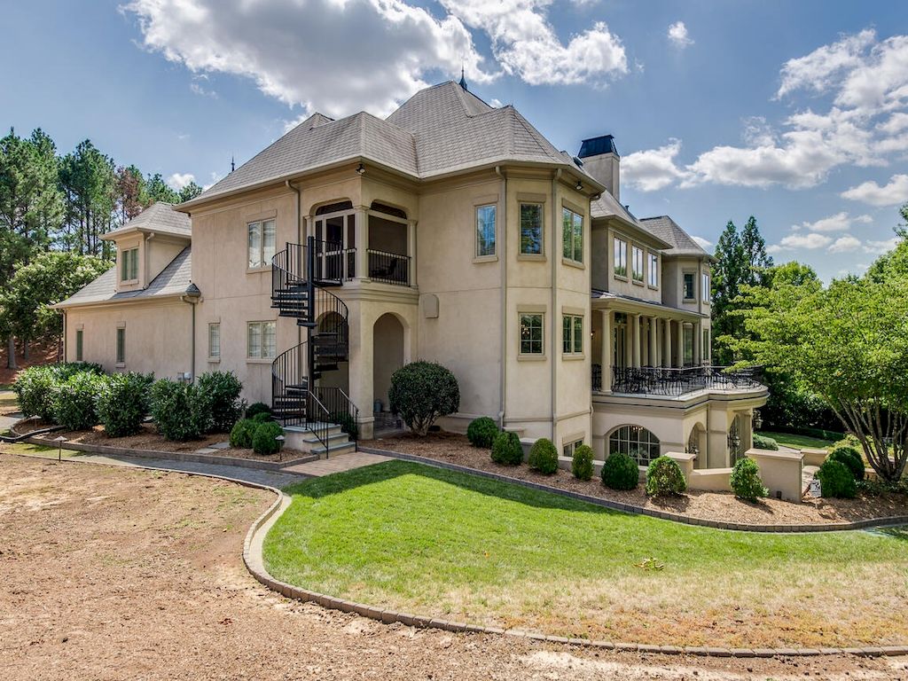 The Architectural Marvel is a luxurious home now available for sale. This home located at 14429 Brick Church Ct, Charlotte, North Carolina; offering 06 bedrooms and 08 bathrooms with 8,651 square feet of living spaces. 