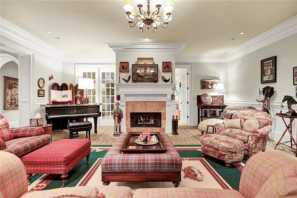 The Beautiful Country Club is a luxurious home now available for sale. This home located at 9150 Old Southwick Pass, Johns Creek, Georgia; offering 07 bedrooms and 09 bathrooms with 13,331 square feet of living spaces.