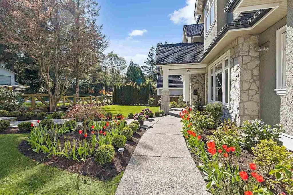 The Beautiful Custom Residence in Surrey is a luxurious home now available for sale. This home located at 14033 28th Ave, Surrey, BC V4P 0A3, Canada
