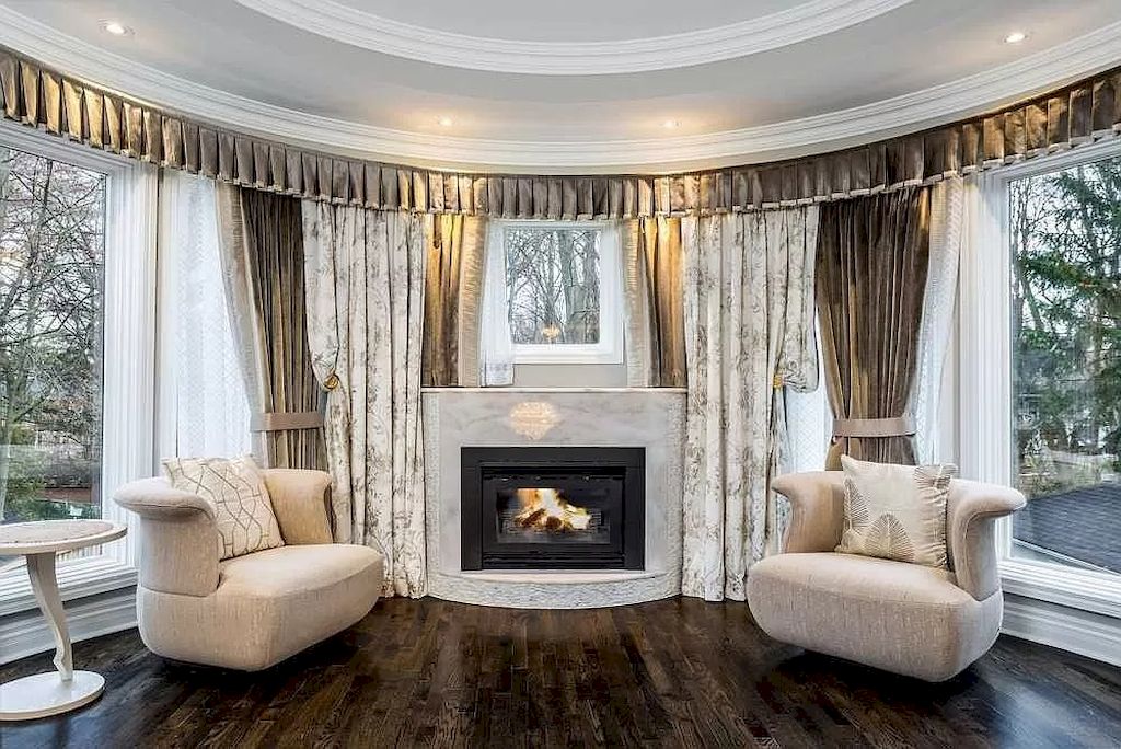 The Beautiful House in Ontario is a luxurious home now available for sale. This home located at 150 Indian Valley Trl, Mississauga, ON L5G 2K6, Canada