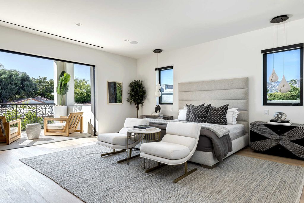 The Home in Los Angeles is a brand new contemporary Moroccan estate positioned on an oversized corner lot in trendy Beverly Grove now available for sale. This home located at 8255 Oakwood Ave, Los Angeles, California