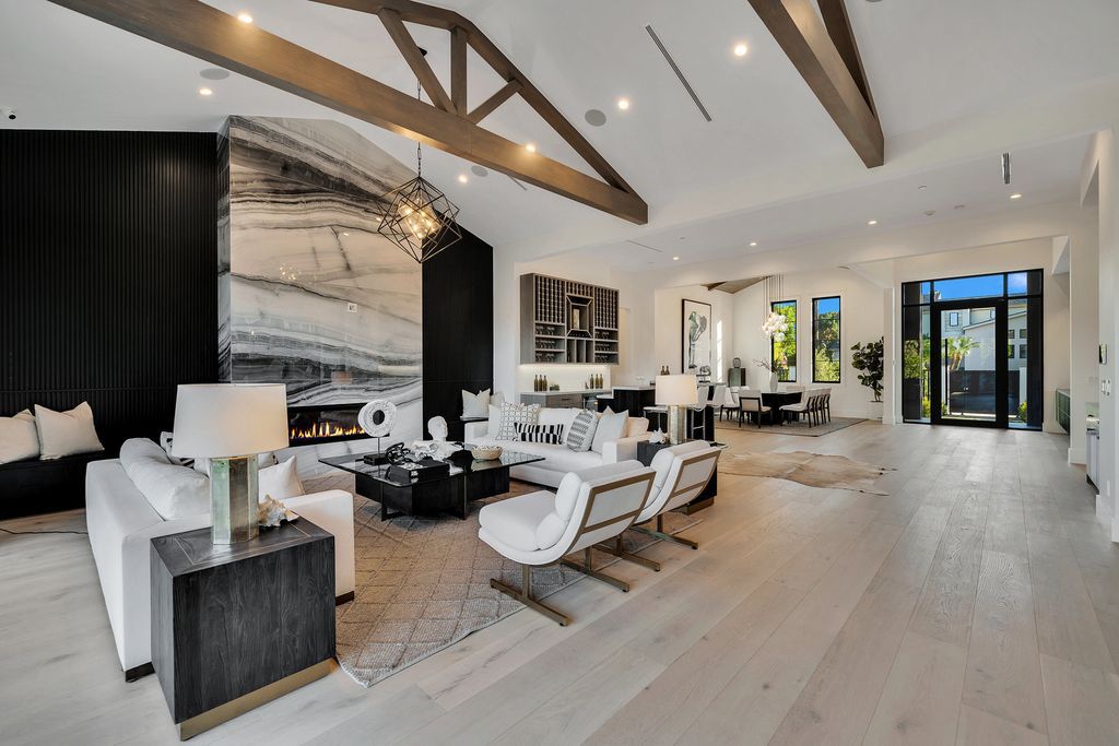 Brand-New-Gated-Single-Story-Modern-Farmhouse-in-Encino-for-Sale-at-5395000-33
