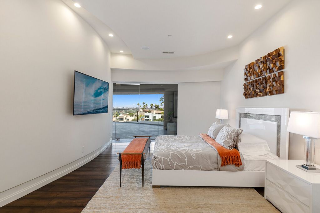 The Home in La Jolla is a brand new construction has dazzling design features, with panoramic North Shore ocean and coastal views now available for sale. This home located at 7447 Hillside Dr, La Jolla, California