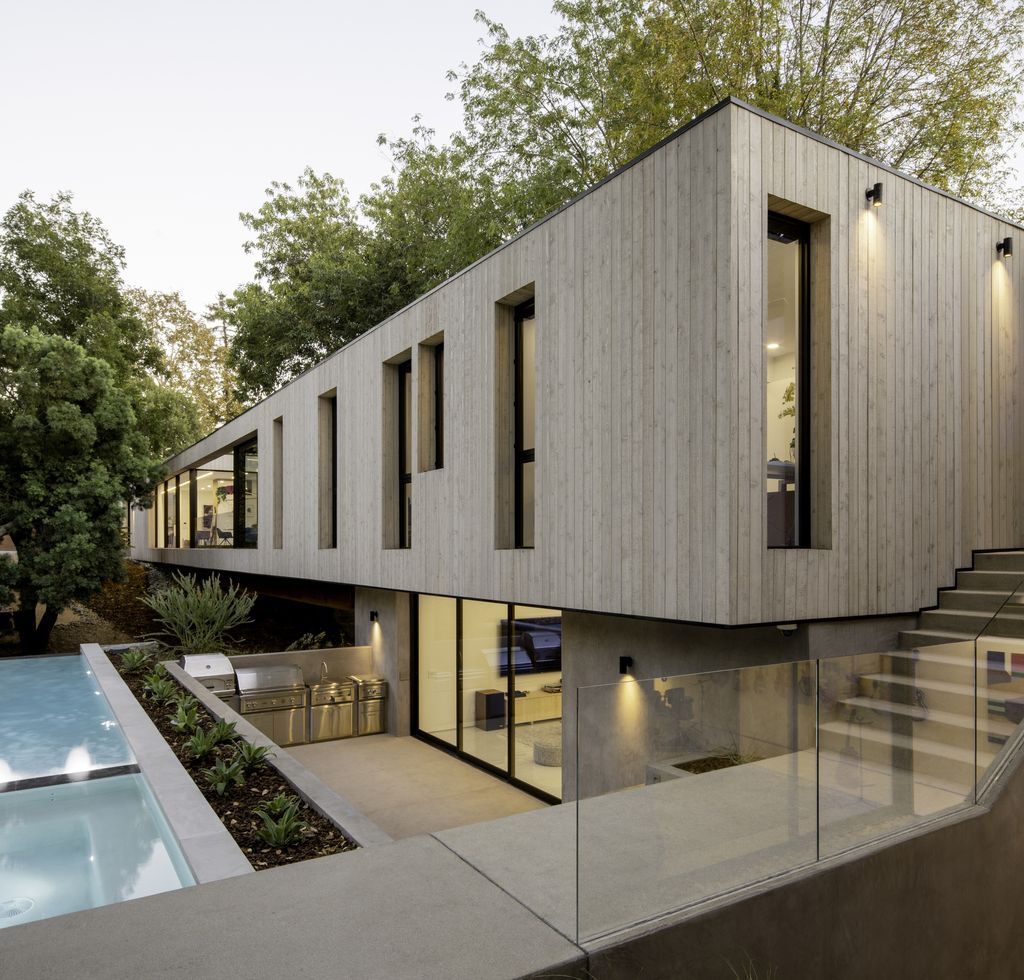 Bridge-House-Nestled-in-Nature-in-Los-Angeles-by-Dan-Brunn-Architecture-13