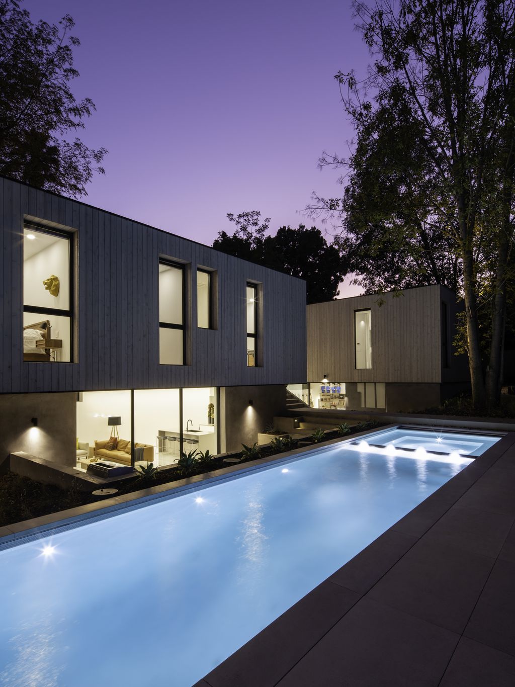 Bridge House Nestled in Nature in Los Angeles by Dan Brunn Architecture