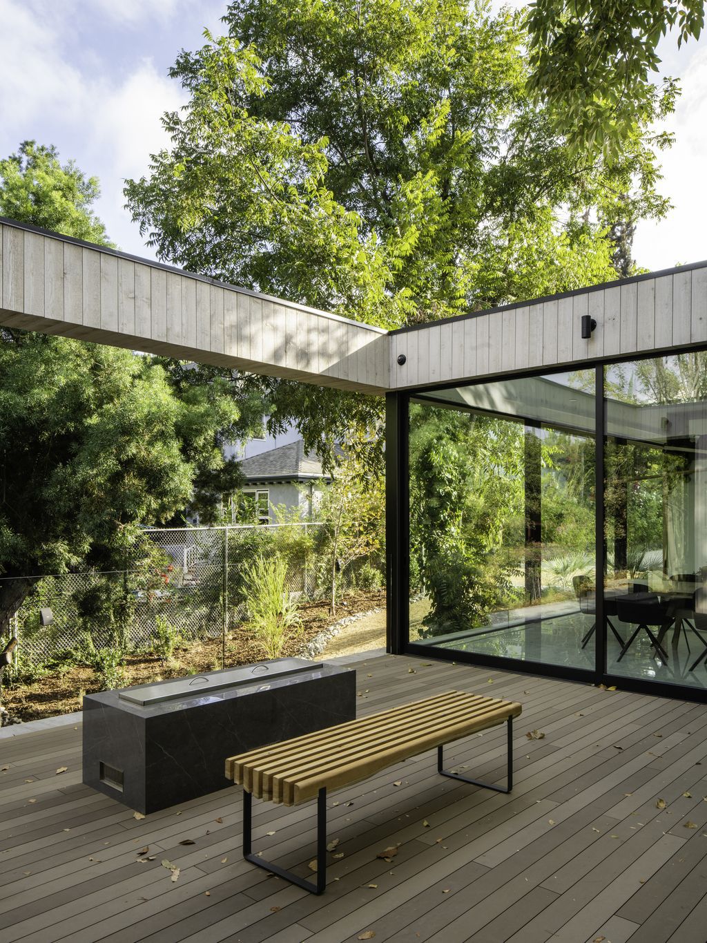 Bridge-House-Nestled-in-Nature-in-Los-Angeles-by-Dan-Brunn-Architecture-17