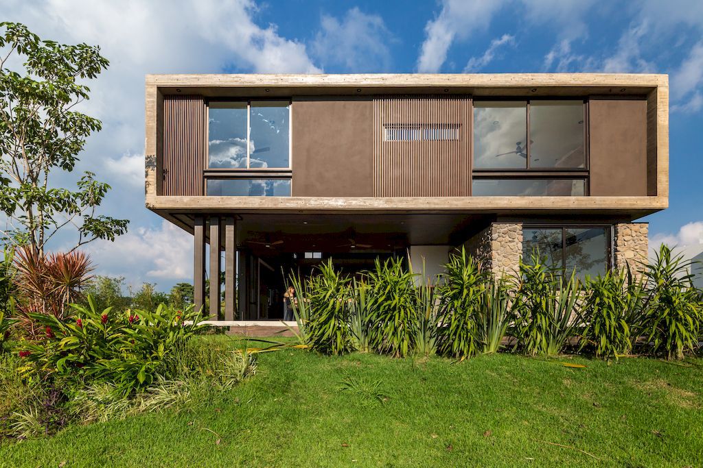 Casa Nicté-Ha, an Angular House in rural Mexico by Di Frenna Arquitectos