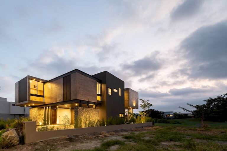 Casa Nicté Ha, an Angular House in rural Mexico by Di Frenna Arquitectos