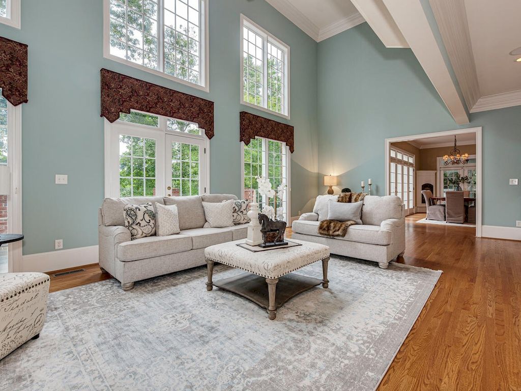 The Classic Georgian Revival Brick Estate is a luxurious home now available for sale. This home located at 151 Easton Dr, Mooresville, North Carolina; offering 05 bedrooms and 08 bathrooms with 10,677 square feet of living spaces.