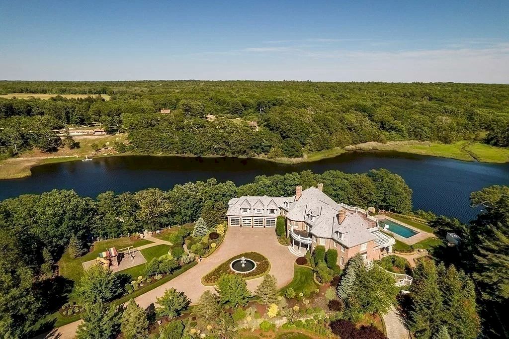 The Extraordinary Estate is a luxurious home now available for sale. This home located at 150 Horseneck Rd, Dartmouth, Massachusetts; offering 05 bedrooms and 05 bathrooms with 12,295 square feet of living spaces.