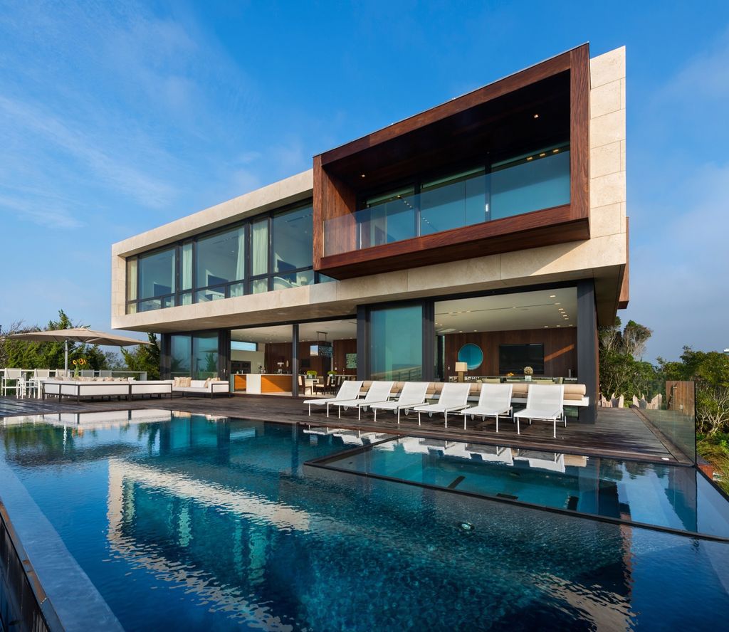 Daniels Lane house with stunning ocean view by Blaze Makoid architecture