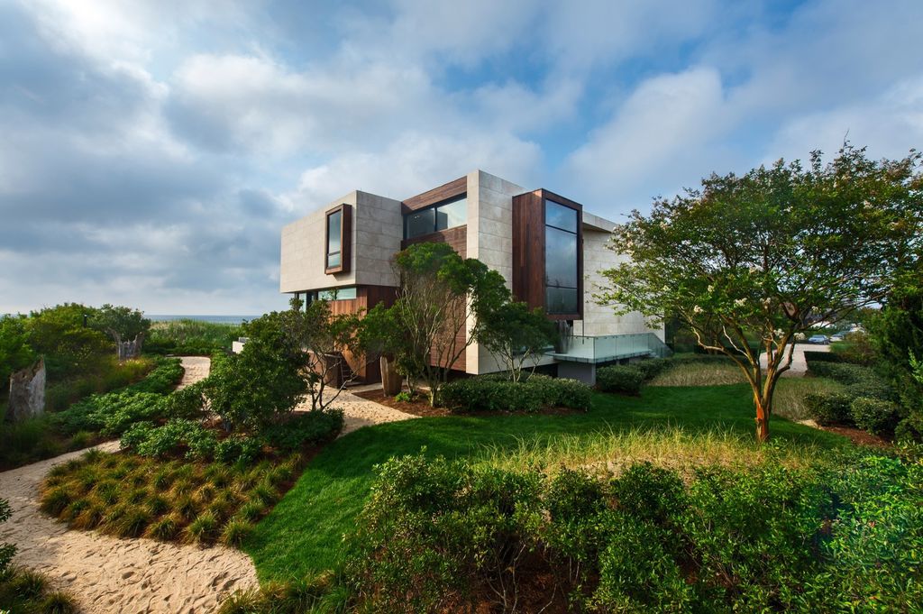 Daniels Lane house with stunning ocean view by Blaze Makoid architecture