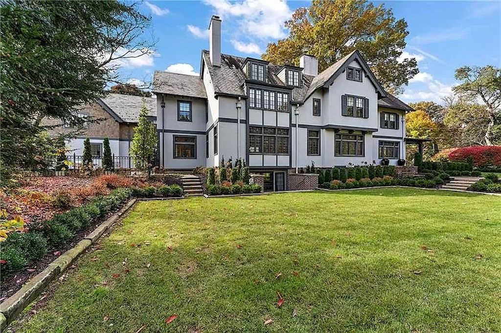 Discover-Timeless-Beauty-and-Classic-Style-of-this-6250000-Outstanding-Residence-in-Pennsylvania-15