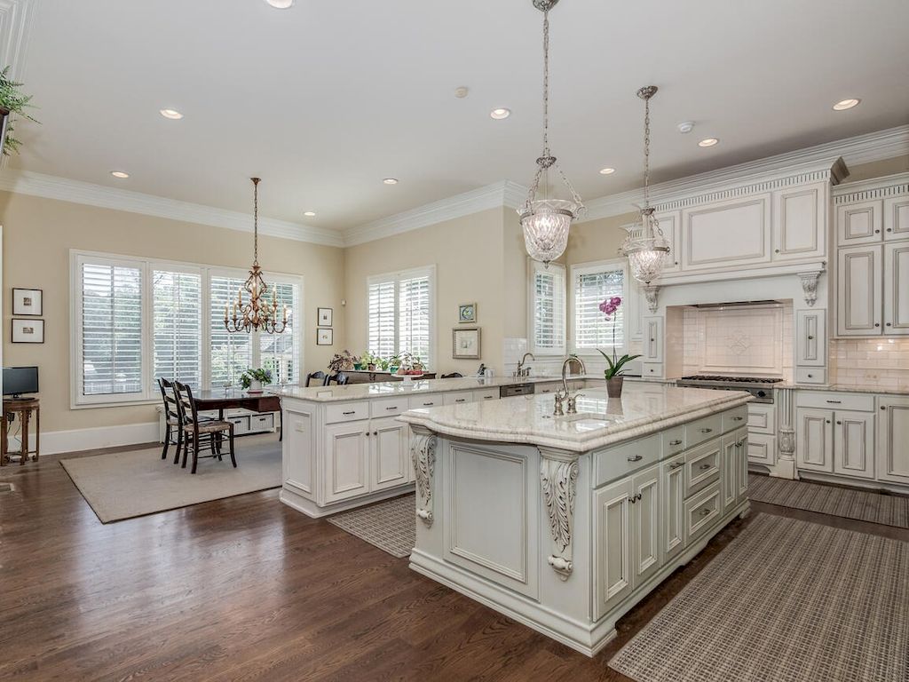 The Elegant Equestrian Estate is a luxurious home now available for sale. This home located at 3503 Antioch Church Rd, Matthews, North Carolina; offering 04 bedrooms and 07 bathrooms with 7,306 square feet of living spaces.