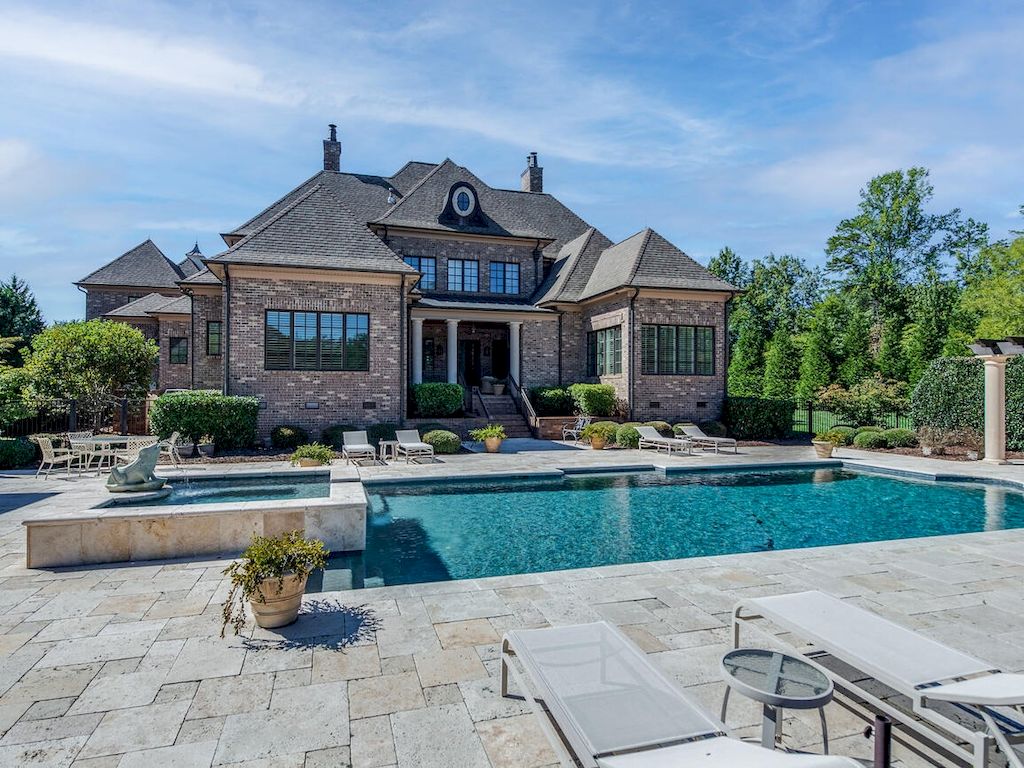 The Elegant Equestrian Estate is a luxurious home now available for sale. This home located at 3503 Antioch Church Rd, Matthews, North Carolina; offering 04 bedrooms and 07 bathrooms with 7,306 square feet of living spaces.