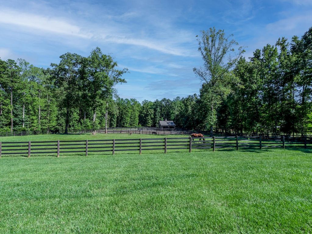 The Elegant Equestrian Estate is a luxurious home now available for sale. This home located at 3503 Antioch Church Rd, Matthews, North Carolina; offering 04 bedrooms and 07 bathrooms with 7,306 square feet of living spaces.