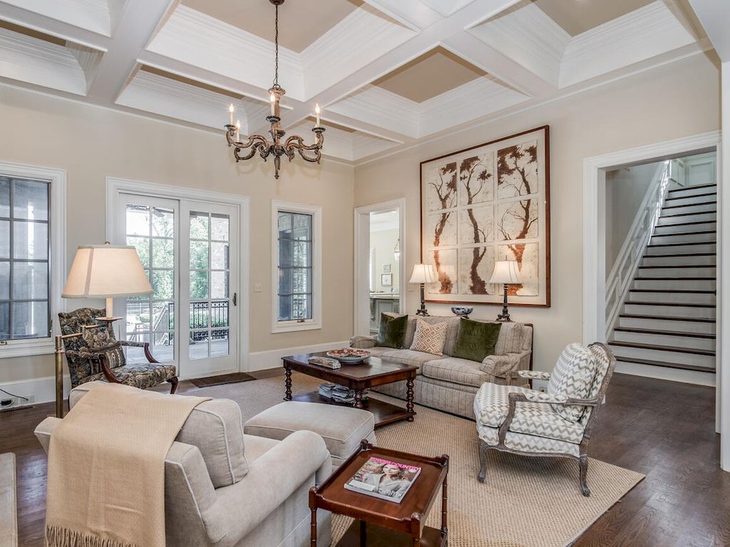 The Elegant Equestrian Estate is a luxurious home now available for sale. This home located at 3503 Antioch Church Rd, Matthews, North Carolina; offering 04 bedrooms and 07 bathrooms with 7,306 square feet of living spaces.