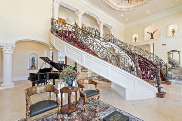 $9.9M Elegant Italian Baroque Mansion in Austin with Breathtaking Views