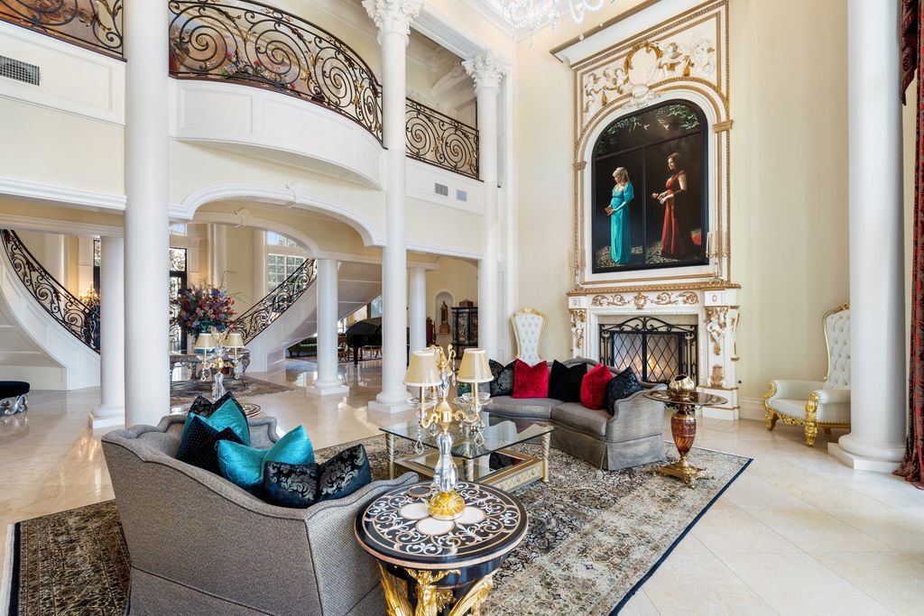 Elegant-Italian-Baroque-Mansion-in-Austin-with-Breathtaking-Panoramic-Views-Selling-at-9900000-22