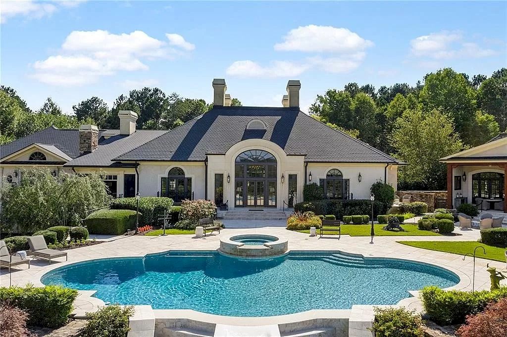 The Home in Georgia is a luxurious home now available for sale. This home located at 811 Hawks Nest Ct, Ball Ground, Georgia; offering 08 bedrooms and 12 bathrooms with 20,010 square feet of living spaces.