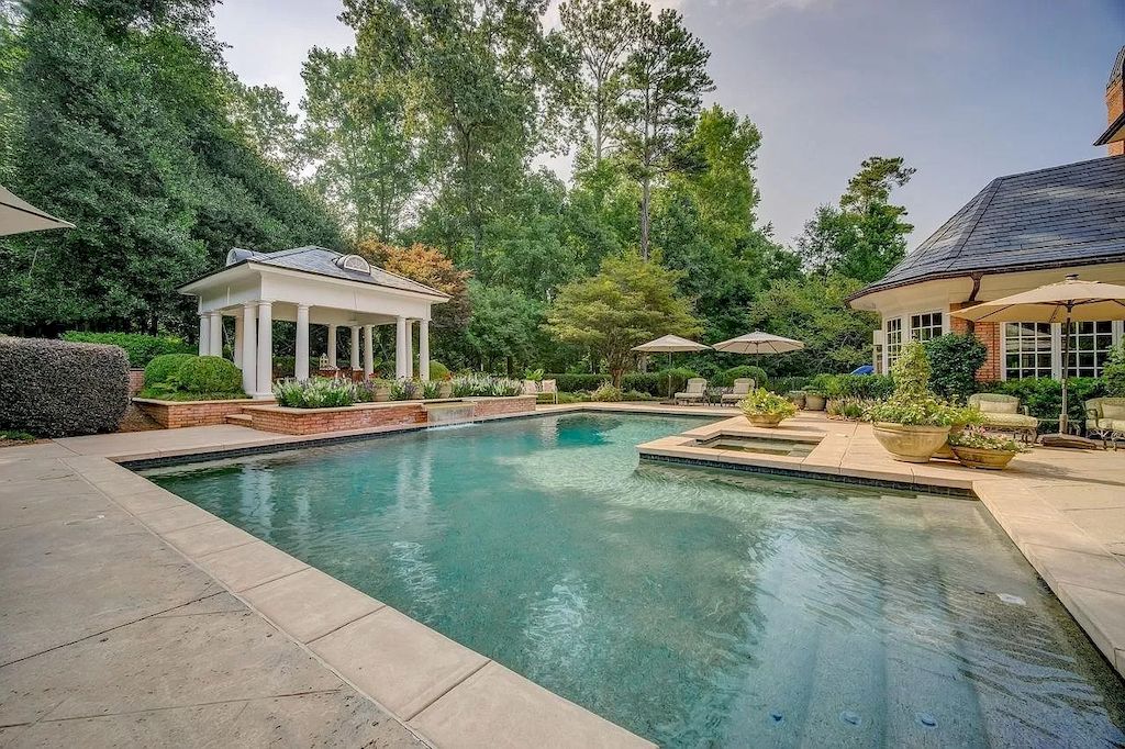 Exquisite-Custom-Built-English-Estate-in-Georgia-Hits-Market-for-5750000-19