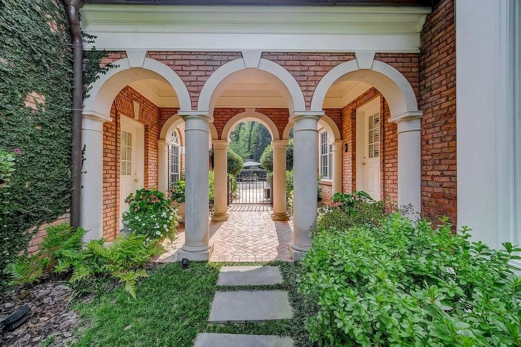 Exquisite-Custom-Built-English-Estate-in-Georgia-Hits-Market-for-5750000-4