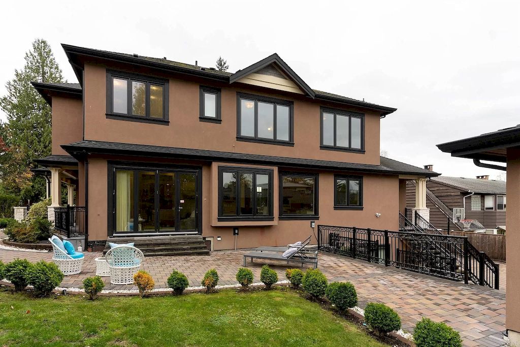 The Gorgeous South Facing Home in Vancouver built with supreme material, workmanship & attention to details now available for sale. This home located at 2007 W 29th Ave, Vancouver, BC V6J 2Z9, Canada