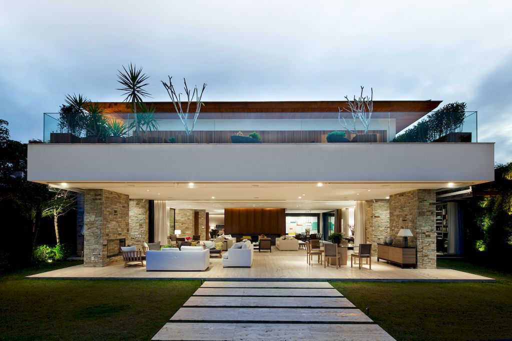 LO House, Create Harmony of Nature by Dado Castello Branco Arquitetura