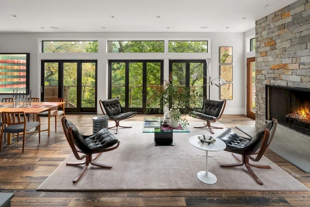The Contemporary Marvel is a luxurious home now available for sale. This home located at 640 Gate House Ln, Philadelphia, Pennsylvania; offering 04 bedrooms and 05 bathrooms with 4,354 square feet of living spaces